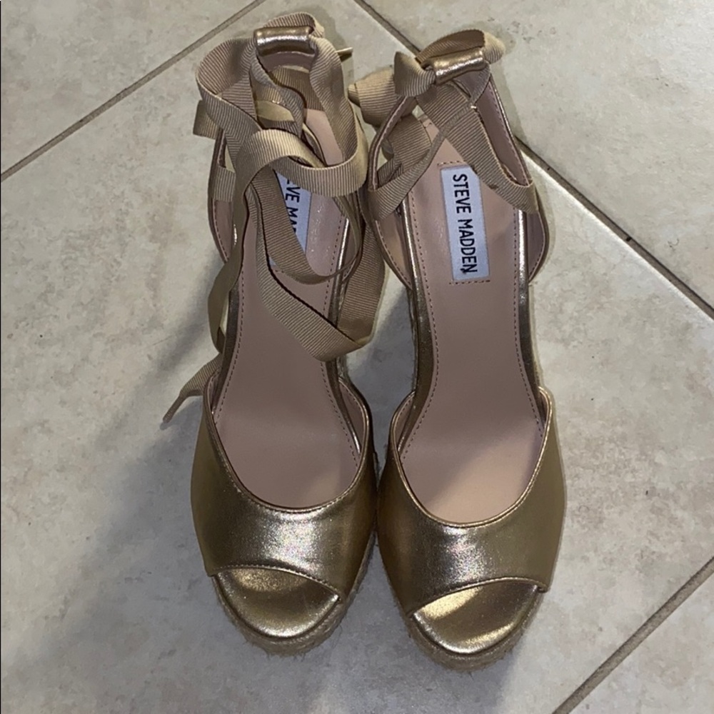 New Steve Madden lace ups